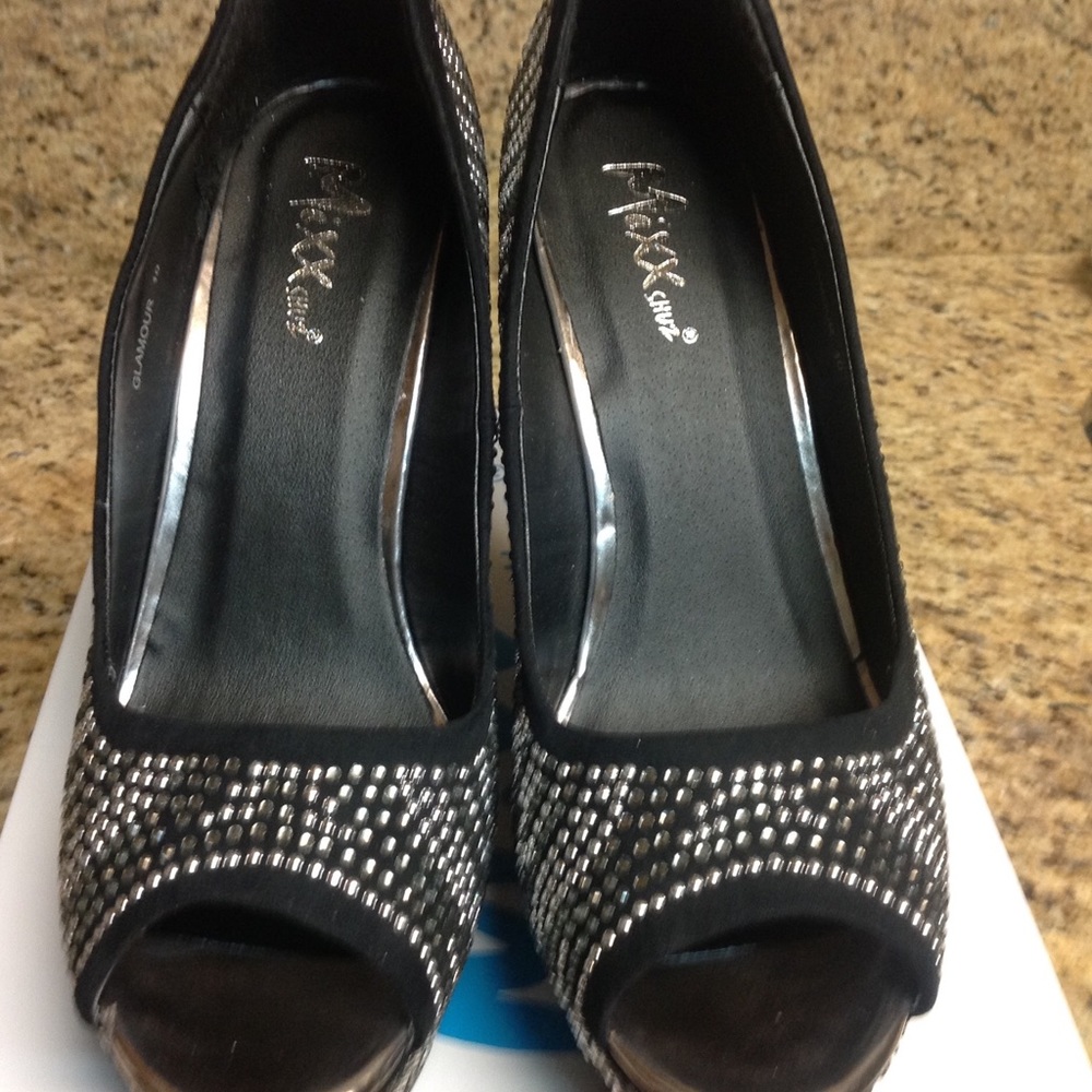Wedges open toe size 10 with rhinestones
